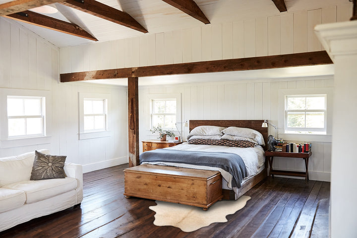 Palomino Medium Brazilian Cowhide Rug 5'11"H x 4'11"W #B25937 by Hudson Hides