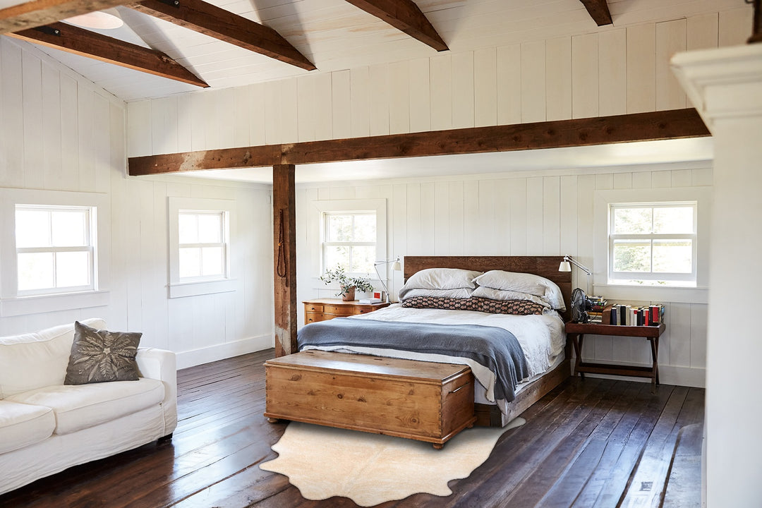 Palomino X-Large Brazilian Cowhide Rug 7'0"H x 5'10"W #B25972 by Hudso