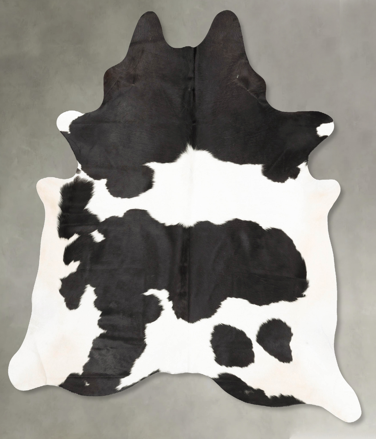 Black and White Cowhide Rug #B28182