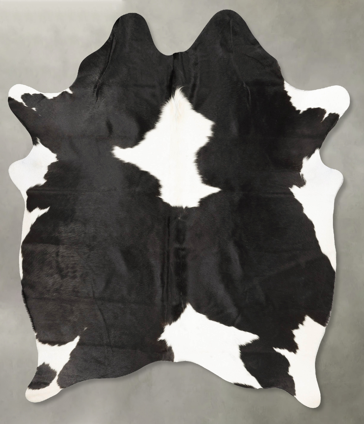 Black and White Cowhide Rug #B28214