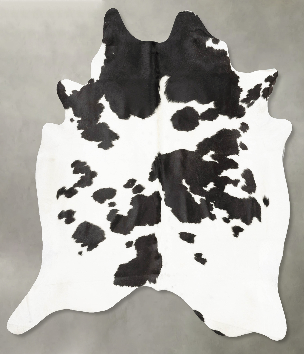 Black and White Cowhide Rug #B28573