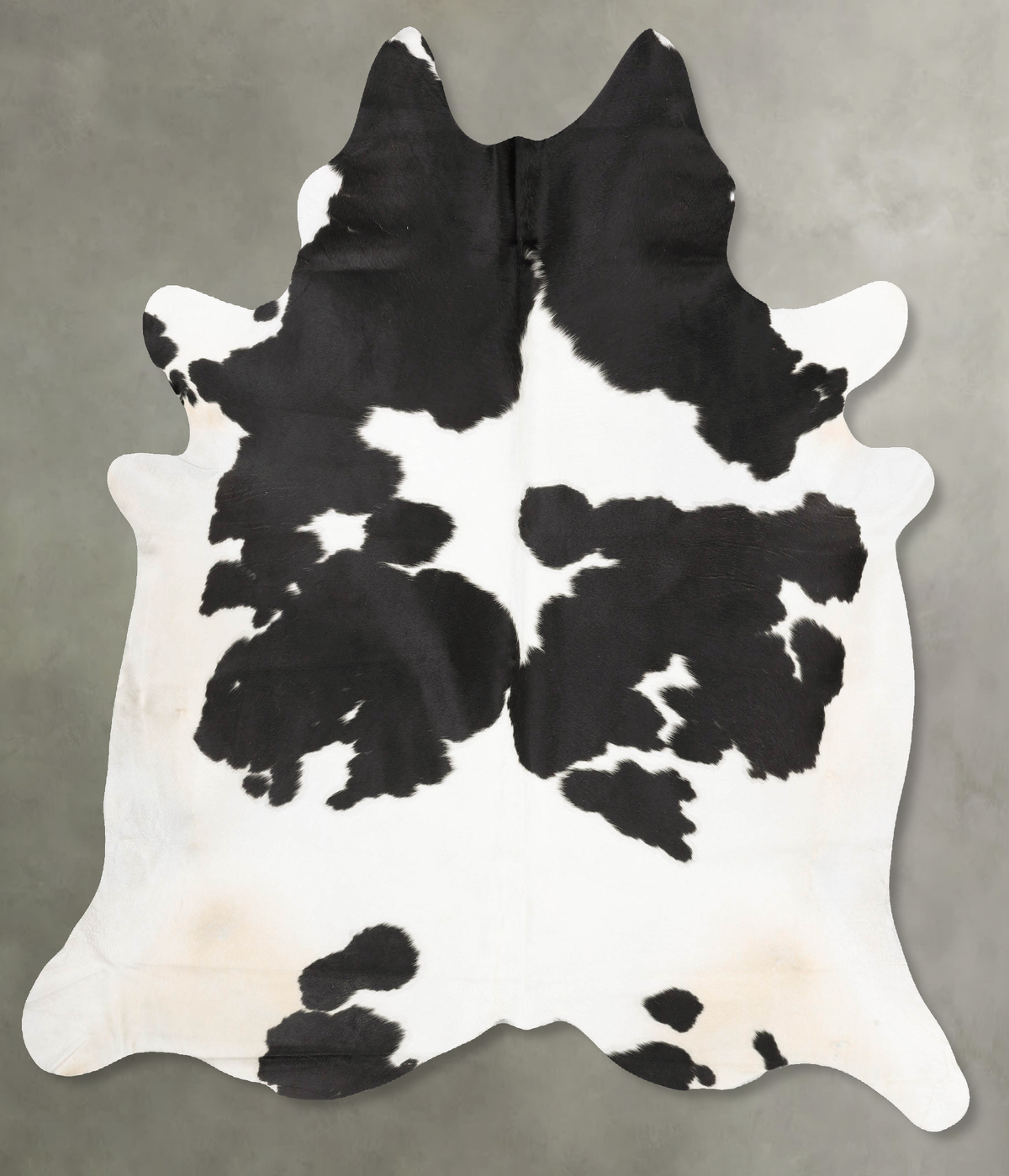 Black and White Cowhide Rug #B28608