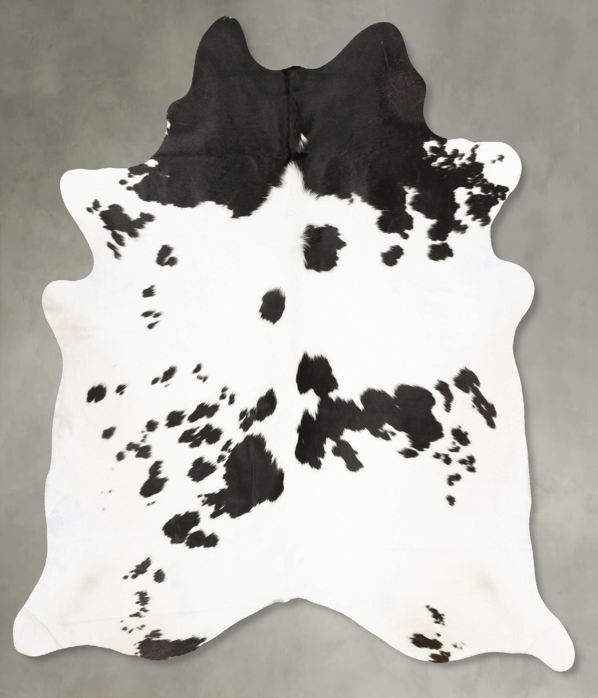 Black and White Cowhide Rug #B28670
