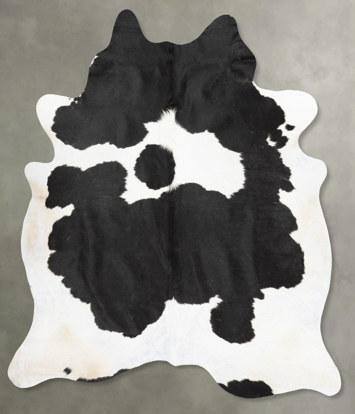 Black and White Cowhide Rug #B29131