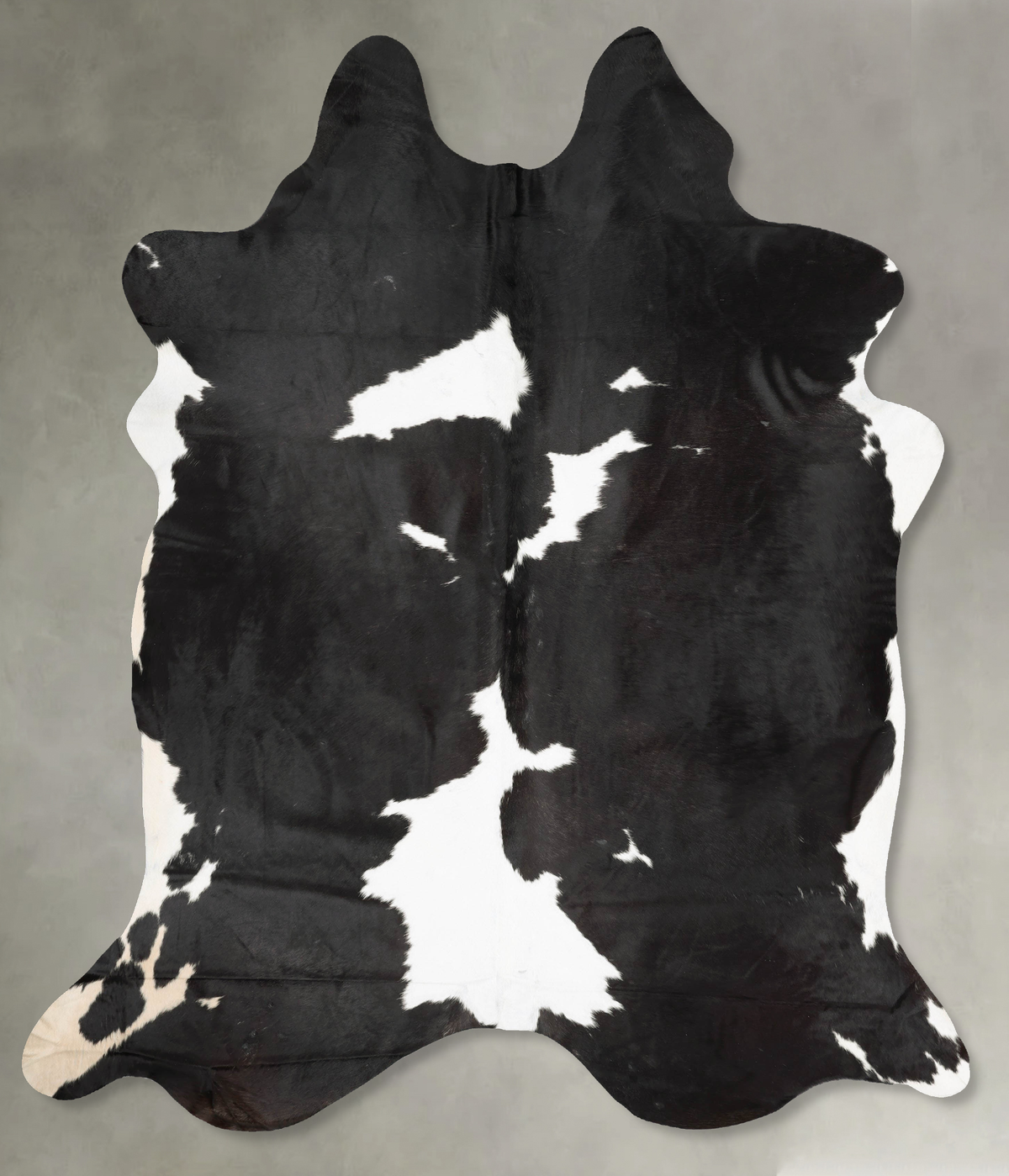 Black and White Cowhide Rug #B29140