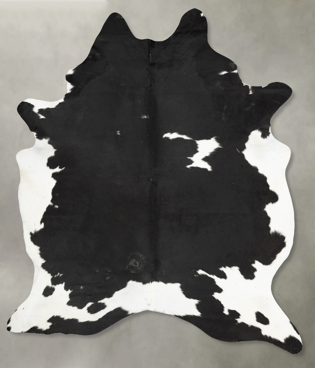Black and White Cowhide Rug #B29331