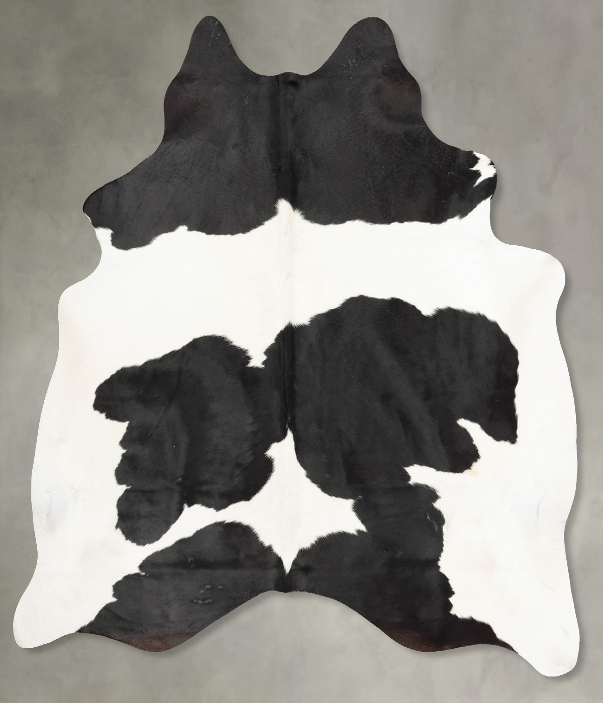 Black and White Cowhide Rug #B29413