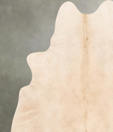 Palomino Medium Brazilian Cowhide Rug 5'8"H x 5'1"W #B30914 by Hudson Hides
