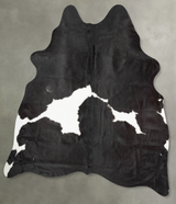 Black and White Medium Brazilian Cowhide Rug 5'7"H x 5'4"W #B31001 by Hudson Hides