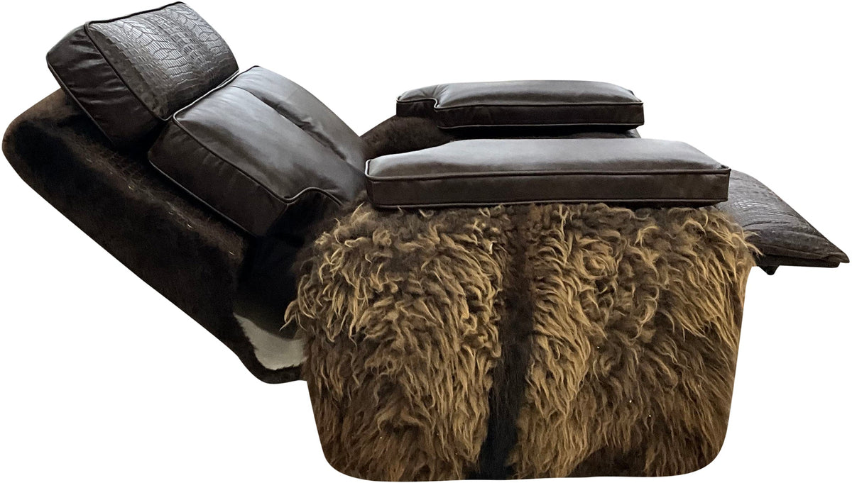 Roughneck Buffalo Swivel Rocker Recliner