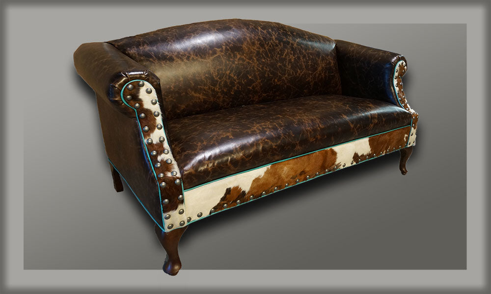 Salado Settee