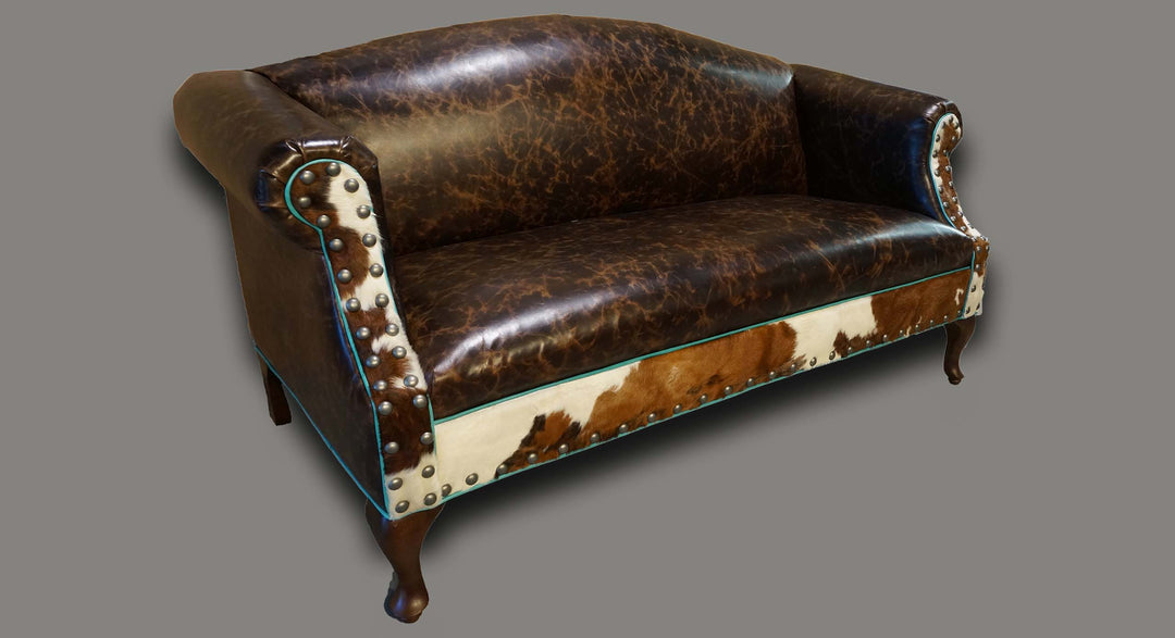 Salado Settee