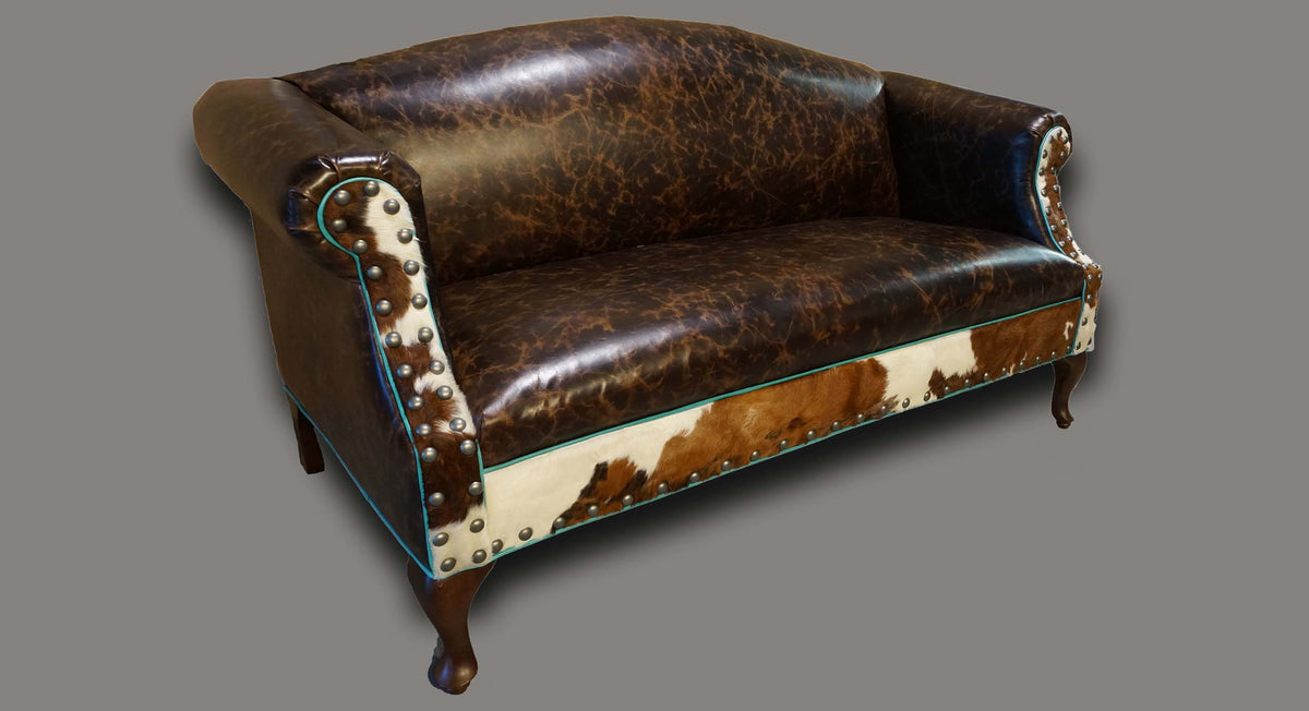 Salado Settee