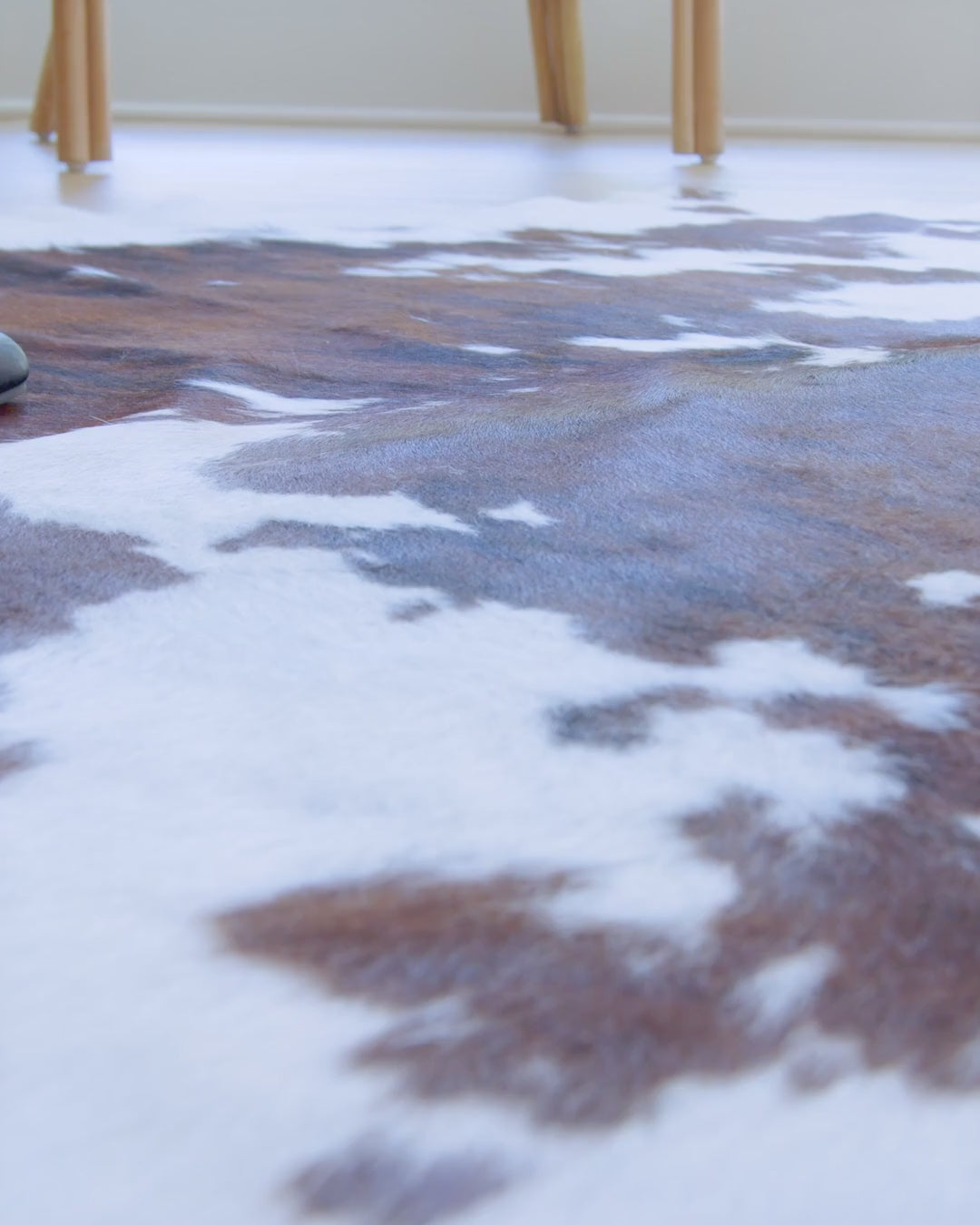 Black and White XX-Large Brazilian Cowhide Rug 8'8"H x 7'0"W #A44160 b
