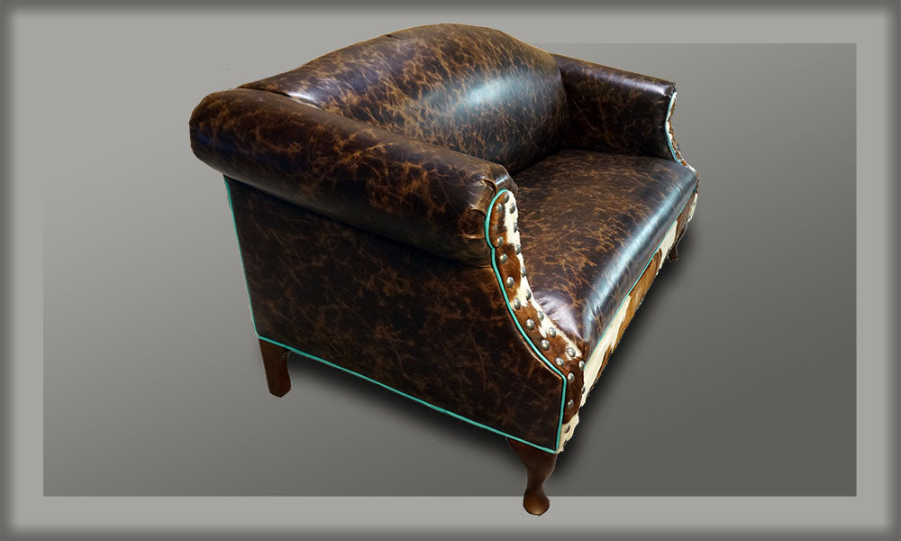 Salado Settee