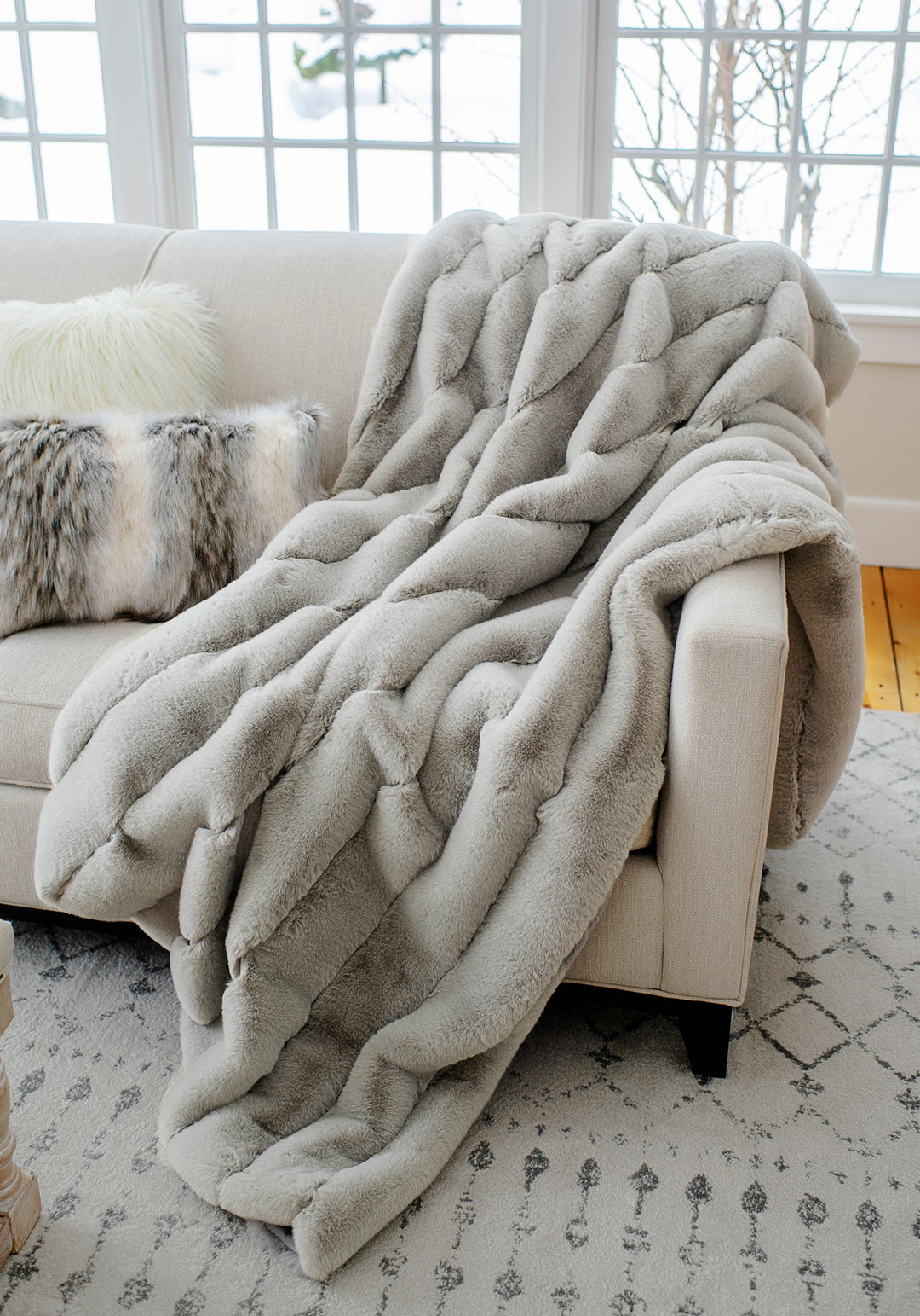 Dove Faux Fur Throw