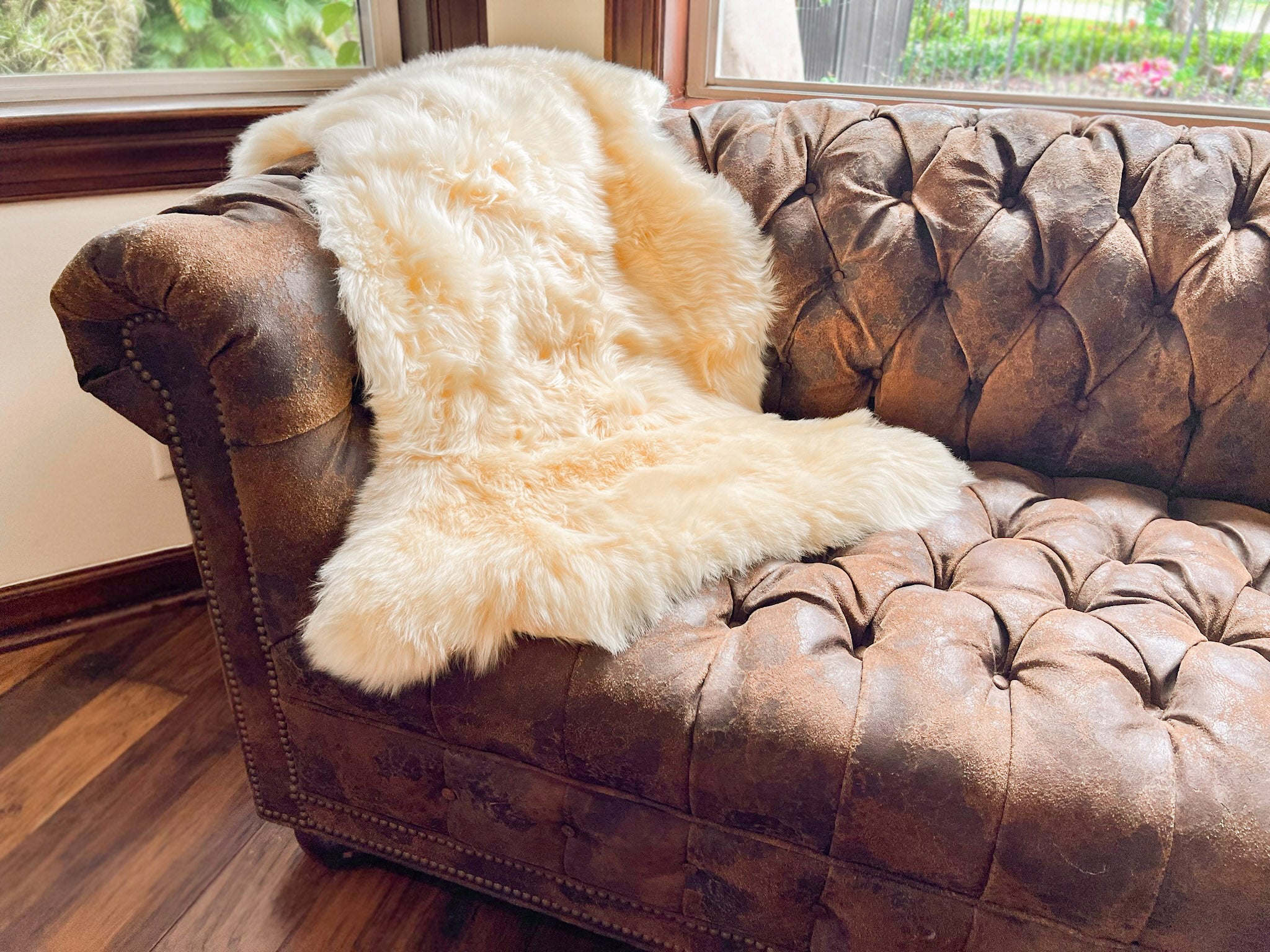 Cream New Zealand Sheepskin 2' x 3' by Hudson Hides