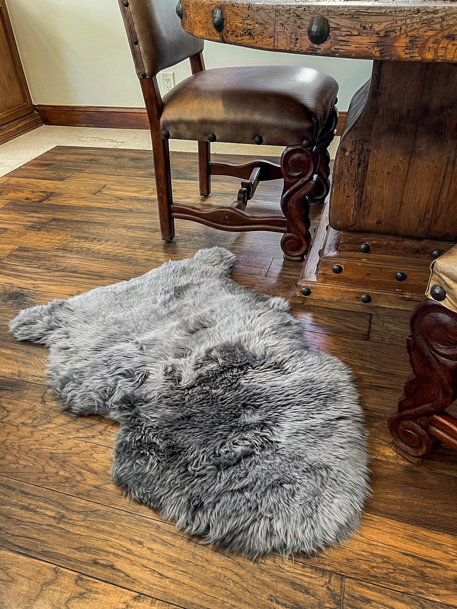 Dark Grey New Zealand Sheepskin 2' x 3' by Hudson Hides