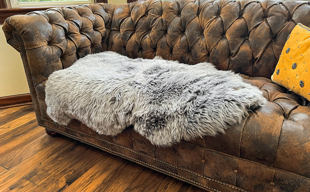 Dark Grey New Zealand Sheepskin 2' x 3' by Hudson Hides