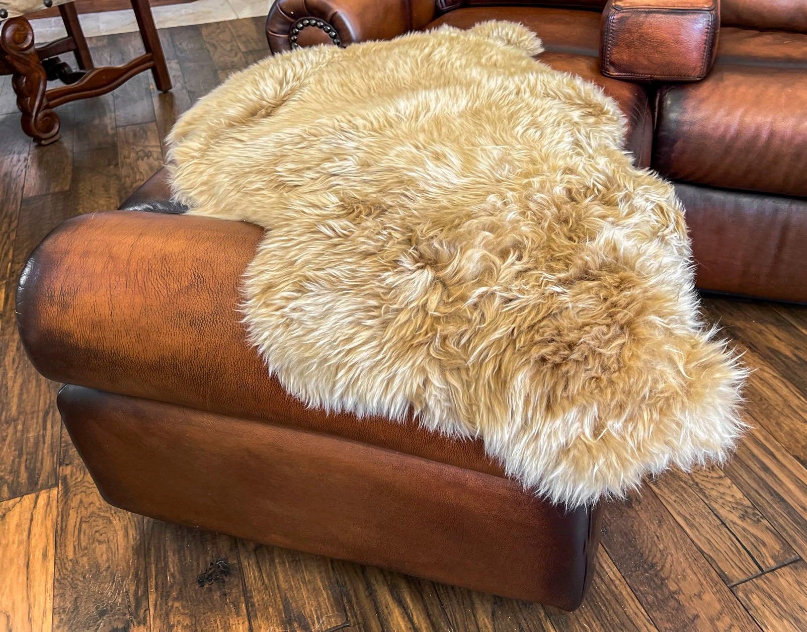 Umber New Zealand Sheepskin 2' x 3' by Hudson Hides