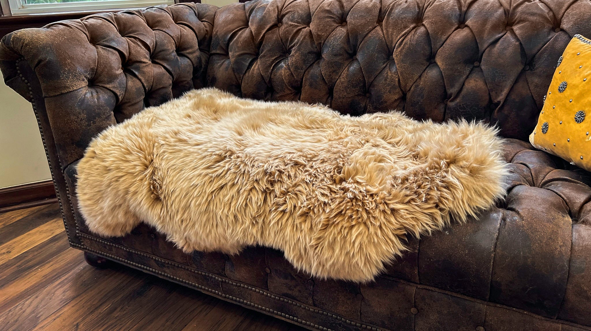 Umber New Zealand Sheepskin 2' x 3' by Hudson Hides