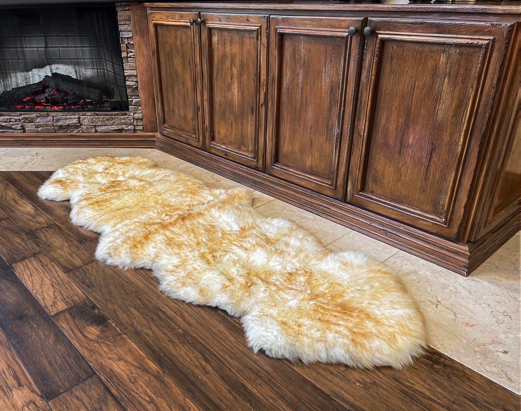 Brown Tip New Zealand Sheepskin 2-Pelt 2' x 6' by Hudson Hides