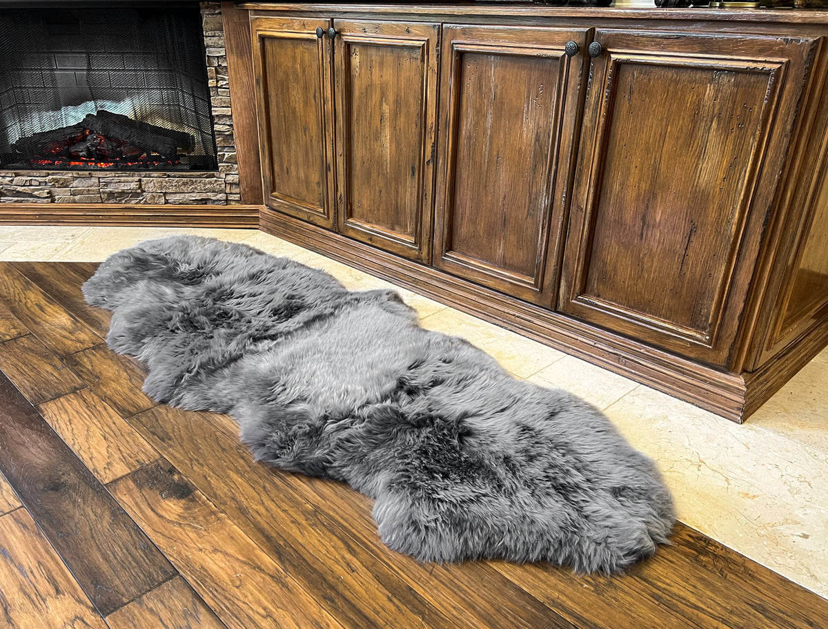 Dark Grey New Zealand Sheepskin 2-Pelt 2' x 6' by Hudson Hides