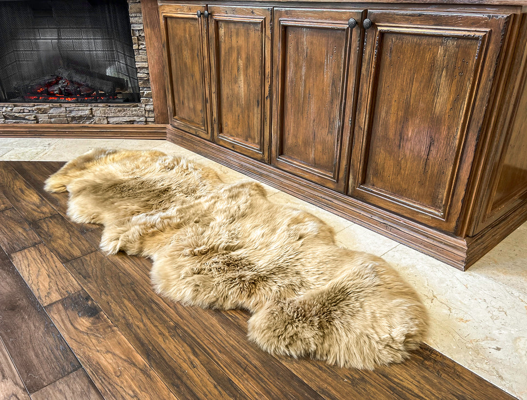 Umber New Zealand Sheepskin 2-Pelt 2' x 6' by Hudson Hides