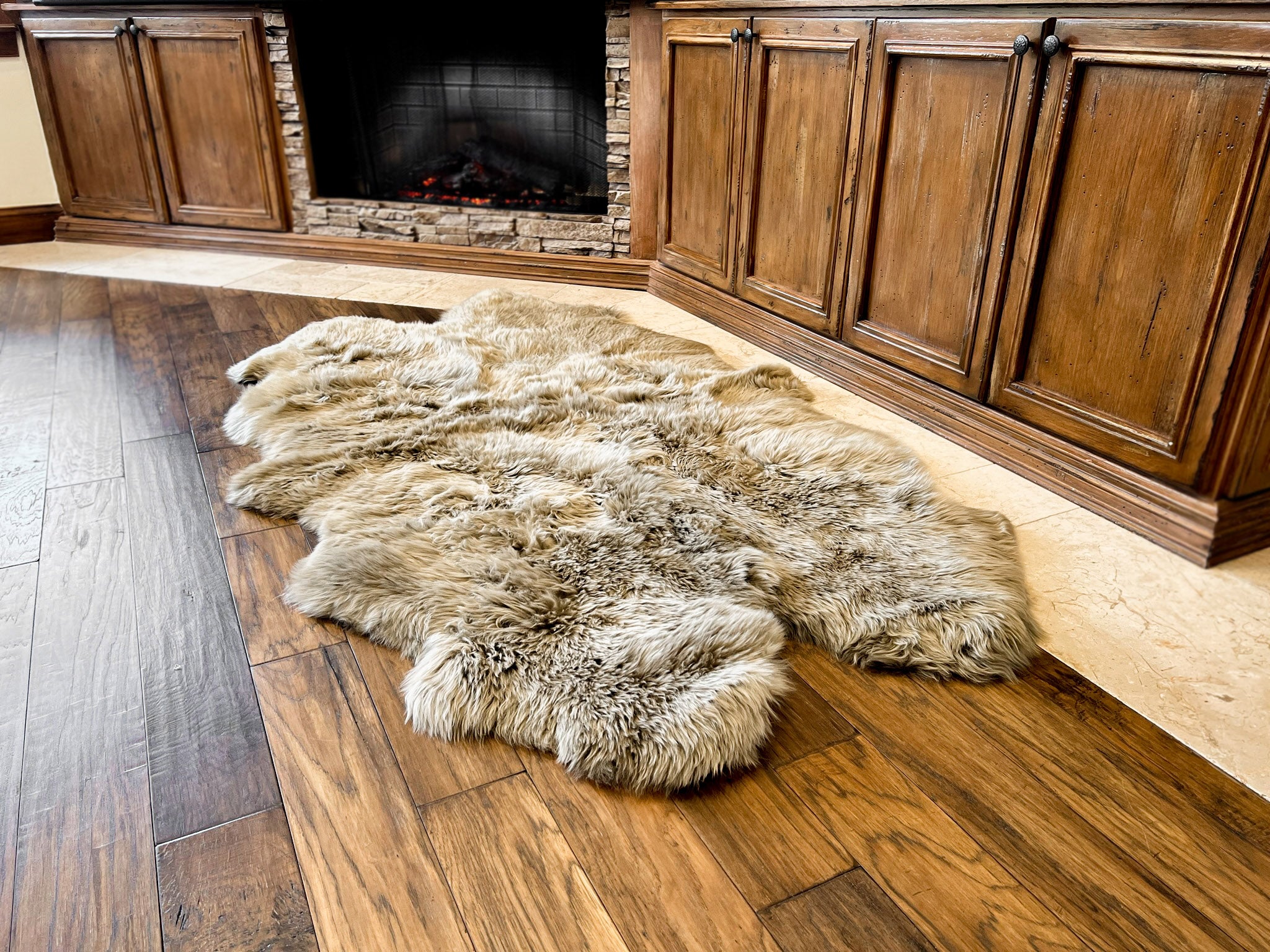 Taupe New Zealand Sheepskin 4-Pelt 4' x 6' by Hudson Hides