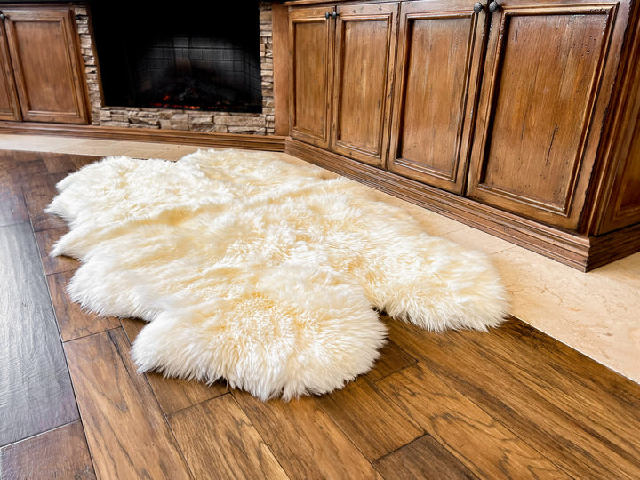 White New Zealand Sheepskin 4-Pelt 4' x 6' by Hudson Hides